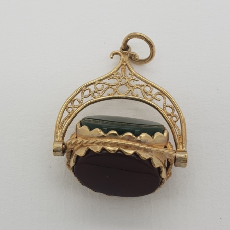 Ornate 9ct Gold Fob