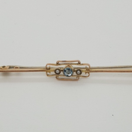 9ct Aquamarine Seed Pearl Pin