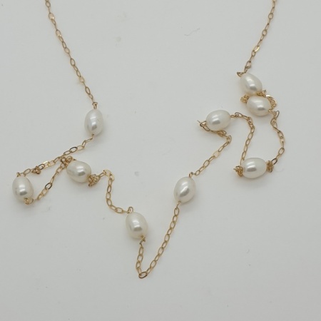 Pearl and Gold Chain