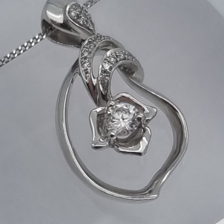 Platinum Diamond Pendant 