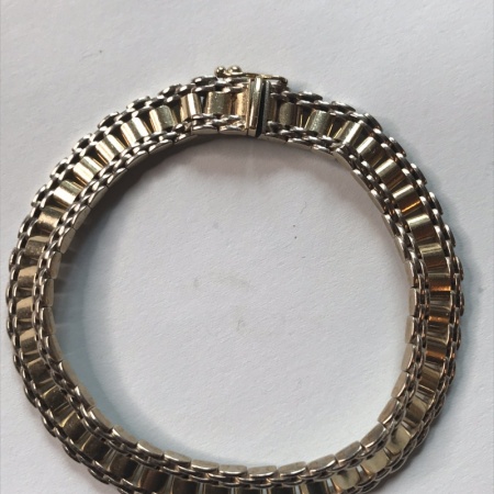 9ct Yellow and White Gold Bracelet 
