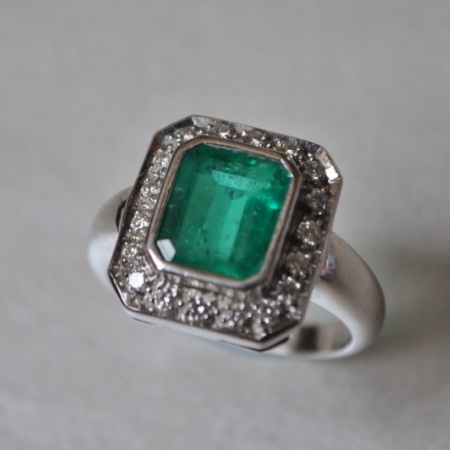 Gold Emerald Ring