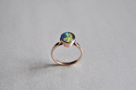 9ct Doublet Opal Ring