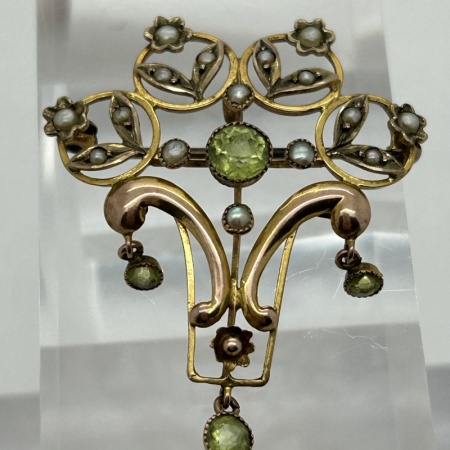 Edwardian Peridot Pearl Pendant Brooch